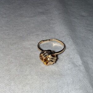 Elegant Gold Tone Knot Ring